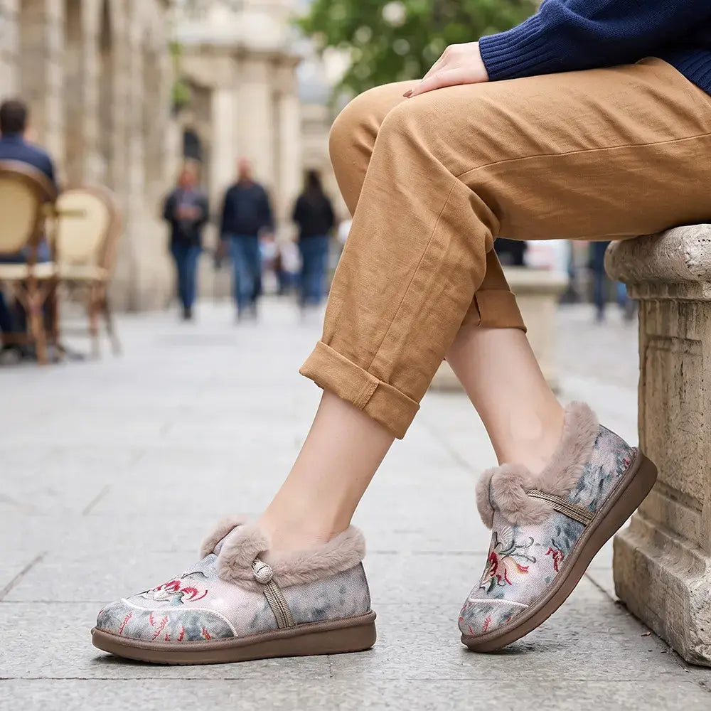 【35-41】Nowe damskie buty zimowe – ocieplane, grube, ciepłe, na miękkiej podeszwie, wsuwane, antypoślizgowe, haftowane, dla mam