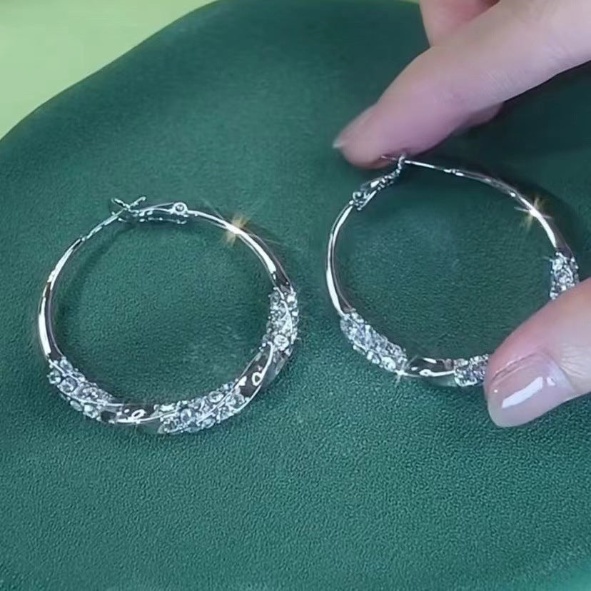 ✨【Kup jeden, a drugi dostaniesz gratis!】💎Eleganckie i zmysłowe kolczyki ze srebra próby 925 z cyrkoniami sześciennymi