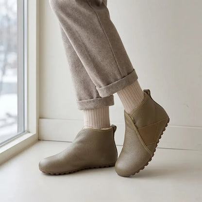 【35-40】Damskie buty ocieplane na wysokiej cholewce – wsuwane, ciepłe, dla seniorek i mam