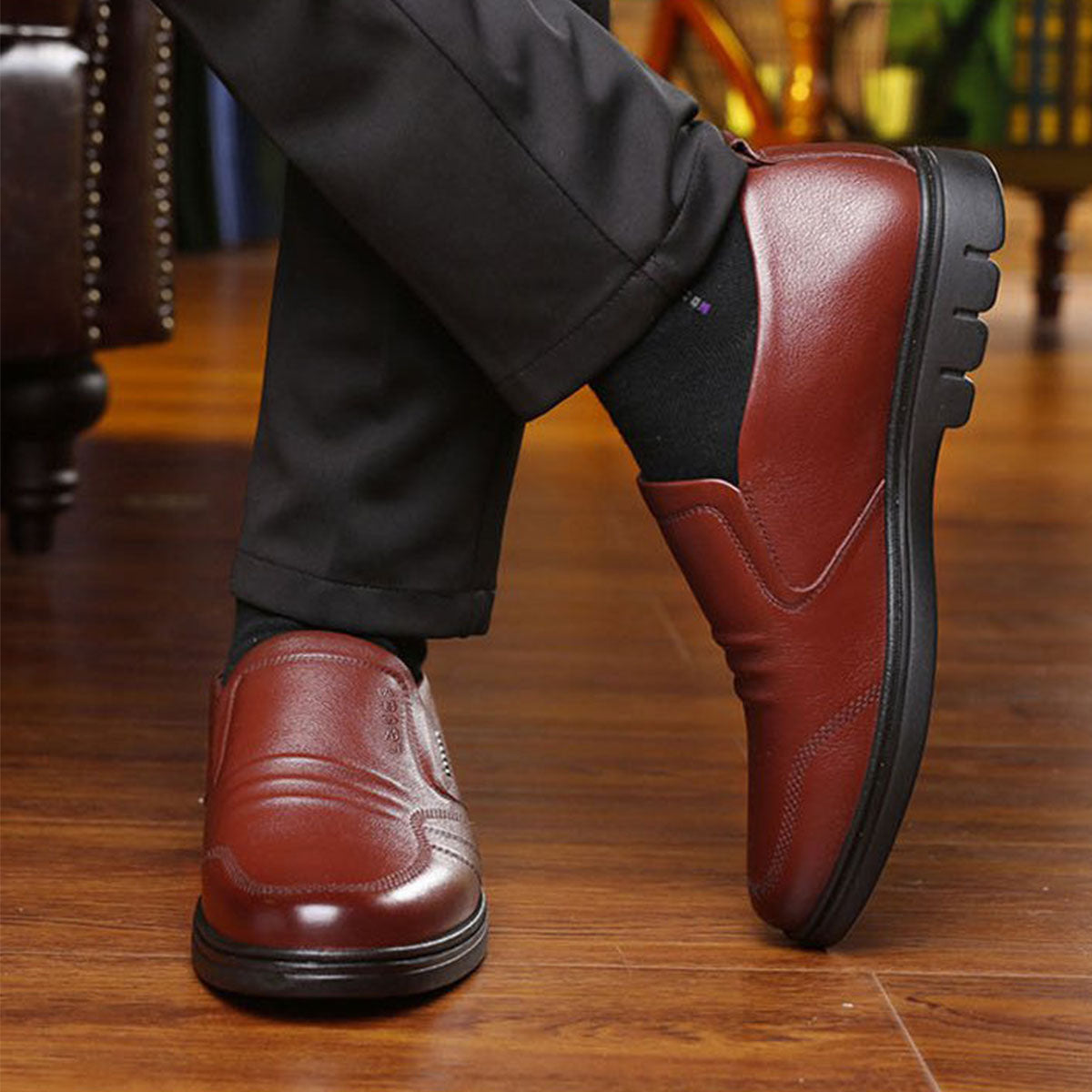 🔥【Compre uno y llévese otro gratis】【39-44】Zapatos de vestir para hombre