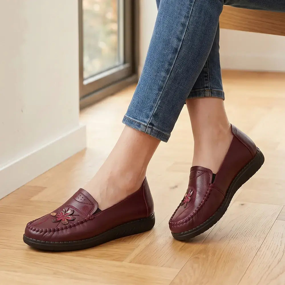 🍁【Rozmiary 35–41】Nowe damskie buty codzienne: miękka, antypoślizgowa podeszwa – swobodne i wygodne dopasowanie, które nie męczy stóp nawet przy długotrwałym noszeniu.