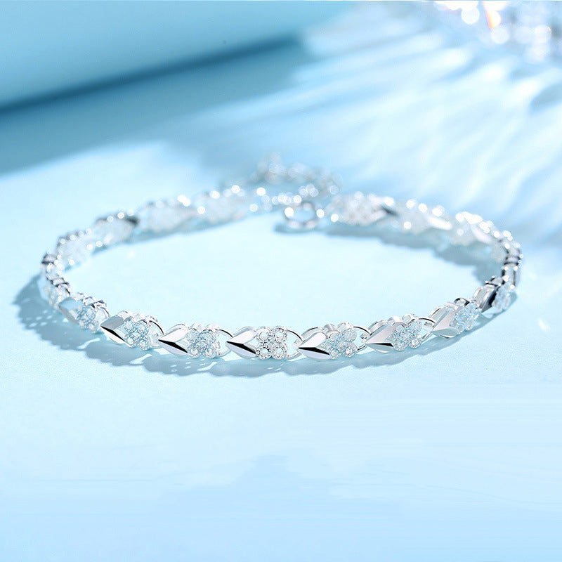 😀👉【¡Compra uno y llévate otro gratis!】💖🍀Me encanta la nueva pulsera de plata 925 con trébol de cuatro hojas para mujer, ¡a la moda!【30% de descuento】