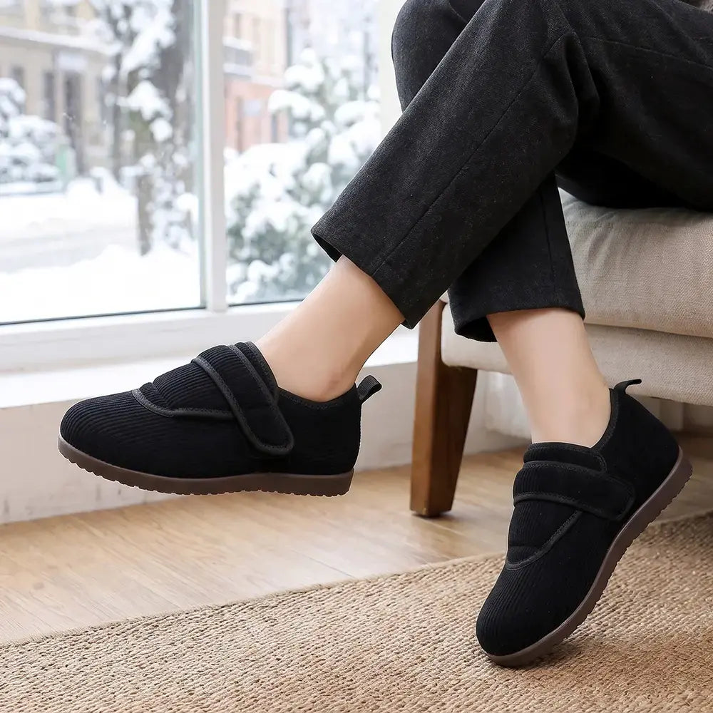 【35-41】Nowe damskie buty zimowe – ocieplane, grube, sztruksowe, z rzepem, na płaskiej podeszwie, antypoślizgowe, wytrzymałe, dla seniorek