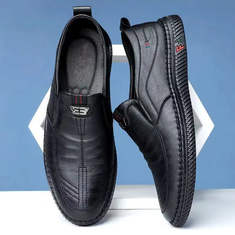 [38–44]👞Mehki usnjeni čevlji za starejše moške｜Zračni in udobni｜Brezbolečna hoja ves dan