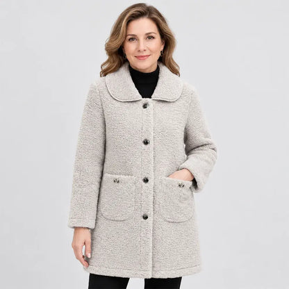 ✨【XL-5XL/6 kolorów】Płaszcz z imitacji wełny jagnięcej--Średniej długości kołnierzyk typu Piotruś Pan podkreśla linię dekoltu i dodaje elegancji i wyrafinowania.