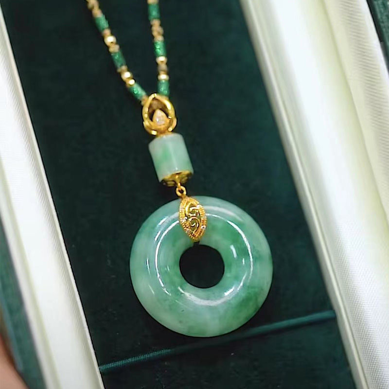 🔥2025 GRAN VENTA 🎁 Elegante collar con cierre de jade Hetian – Atrae armonía, felicidad y paz