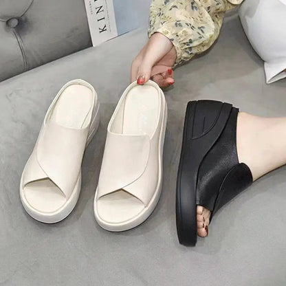 💥【30% ZNIŻKI】🔥[Obcas 5,5 cm] 【35-42】Sandały na koturnie z miękką podeszwą