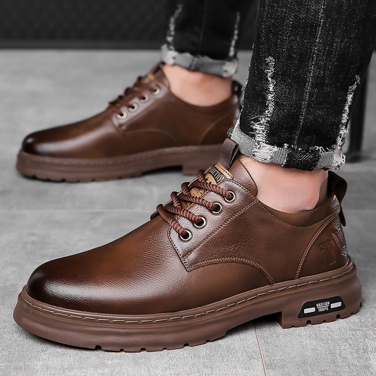 👍👞Muške ručno šivane kožne tenisice – Kvalitetna prava koža, udoban dizajn i izdržljiv gumeni potplat za svakodnevno nošenje.