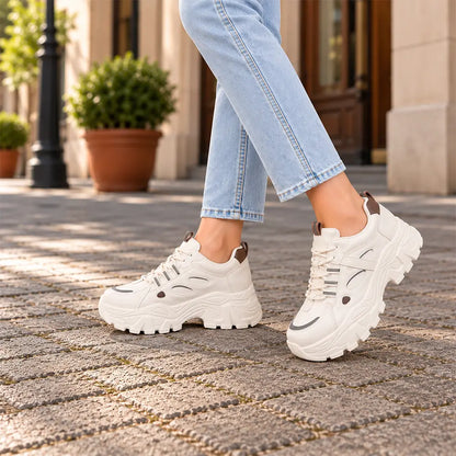 Buty na platformie z ukrytym podwyższeniem dla kobiet – nowość na jesień 2026, uniwersalne sneakersy na grubej podeszwie, idealne dla niskich kobiet