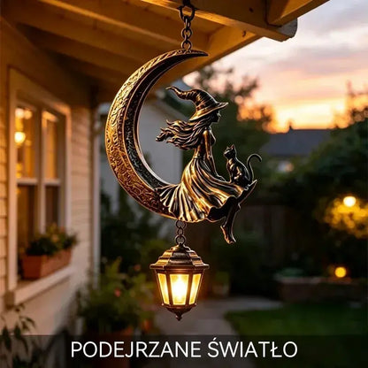 1 sztuka 109zł  🎁Wisząca latarnia ogrodowa z motywem czarownicy i kota na księżycu – styl vintage, z oświetleniem LED, wodoodporna, odpowiednia na patio i tarasy.