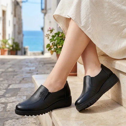 👞【35-41】Miękkie, skórzane, płaskie buty w dużych rozmiarach – antypoślizgowe, lekkie i wygodne buty dla starszych kobiet – ortopedyczne mokasyny codzienne