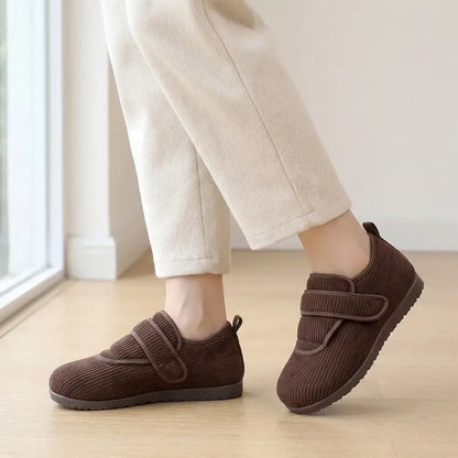 【35-41】Nowe damskie buty zimowe – ocieplane, grube, sztruksowe, z rzepem, na płaskiej podeszwie, antypoślizgowe, wytrzymałe, dla seniorek