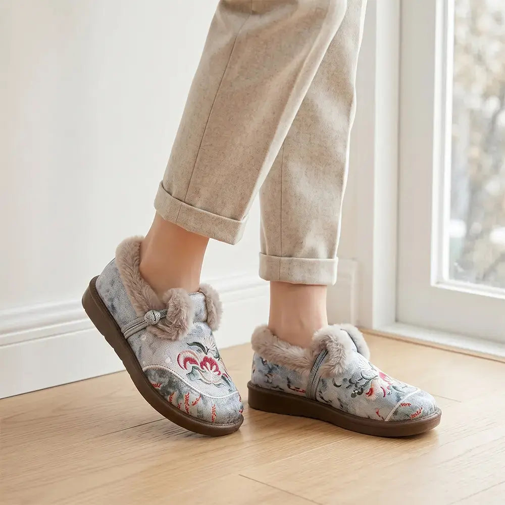 【35-41】Nowe damskie buty zimowe – ocieplane, grube, ciepłe, na miękkiej podeszwie, wsuwane, antypoślizgowe, haftowane, dla mam