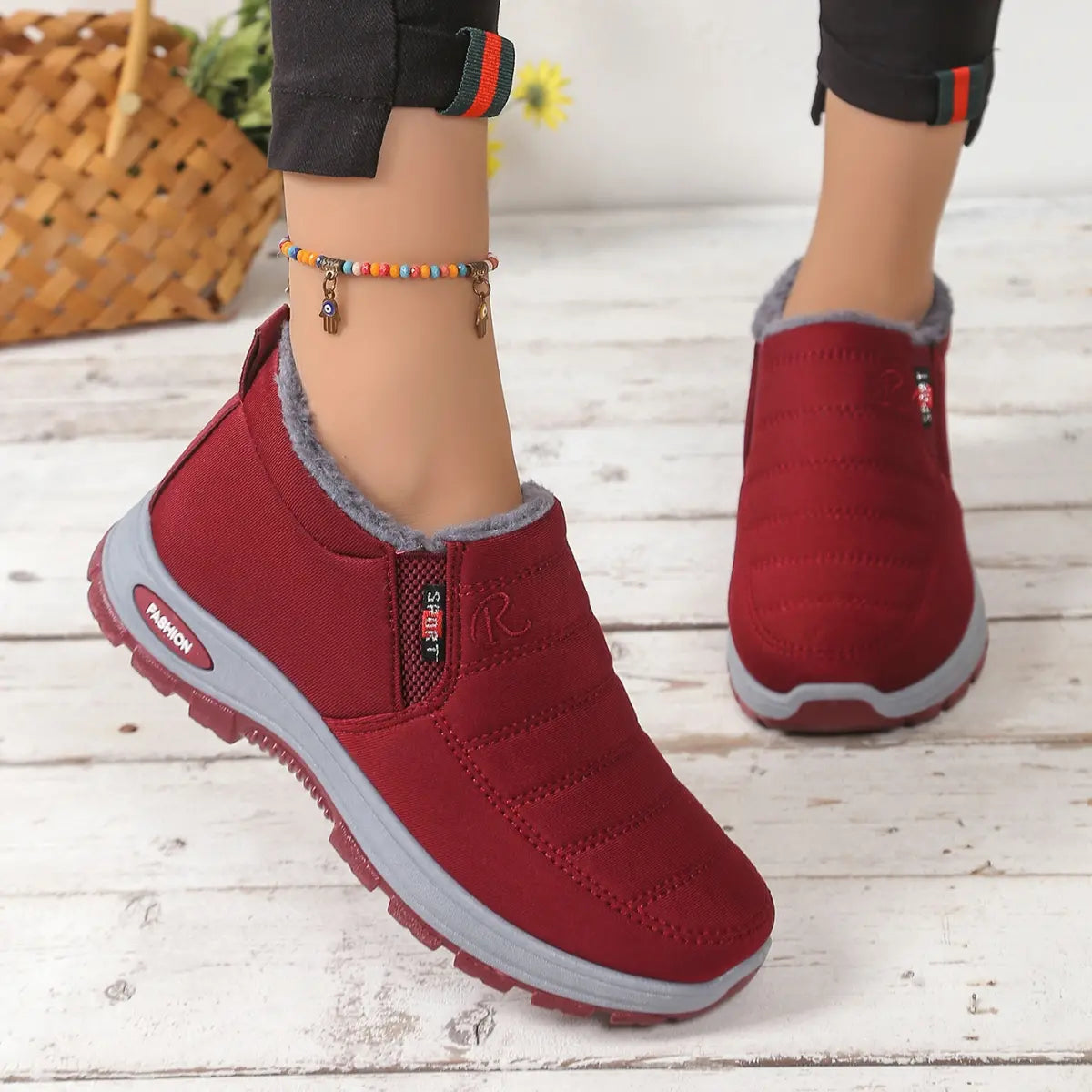 🔥 【Specjalna zniżka 50%】【35–48】 👢 Zimowe buty unisex z ocieplającym pluszowym podszyciem – ciepłe, wygodne i antypoślizgowe na chłodne dni