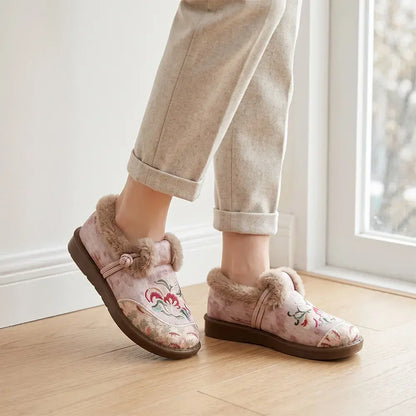 【35-41】Nowe damskie buty zimowe – ocieplane, grube, ciepłe, na miękkiej podeszwie, wsuwane, antypoślizgowe, haftowane, dla mam