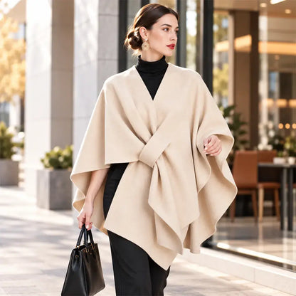1 τεμάχιο 32 ευρώ 🧥 Πολυλειτουργική υφαντή εσάρπα σε στυλ πόντσο για το φθινόπωρο και τον χειμώνα! Κομψός σχεδιασμός με κλείσιμο που αλληλοκαλύπτεται · Ευέλικτο στυλ · Ζεστή και άνετη!