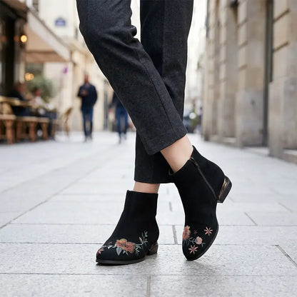【35-40】Damskie botki na jesień i zimę – w stylu retro, z haftem etnicznym, ocieplane, z zamkiem, z materiału