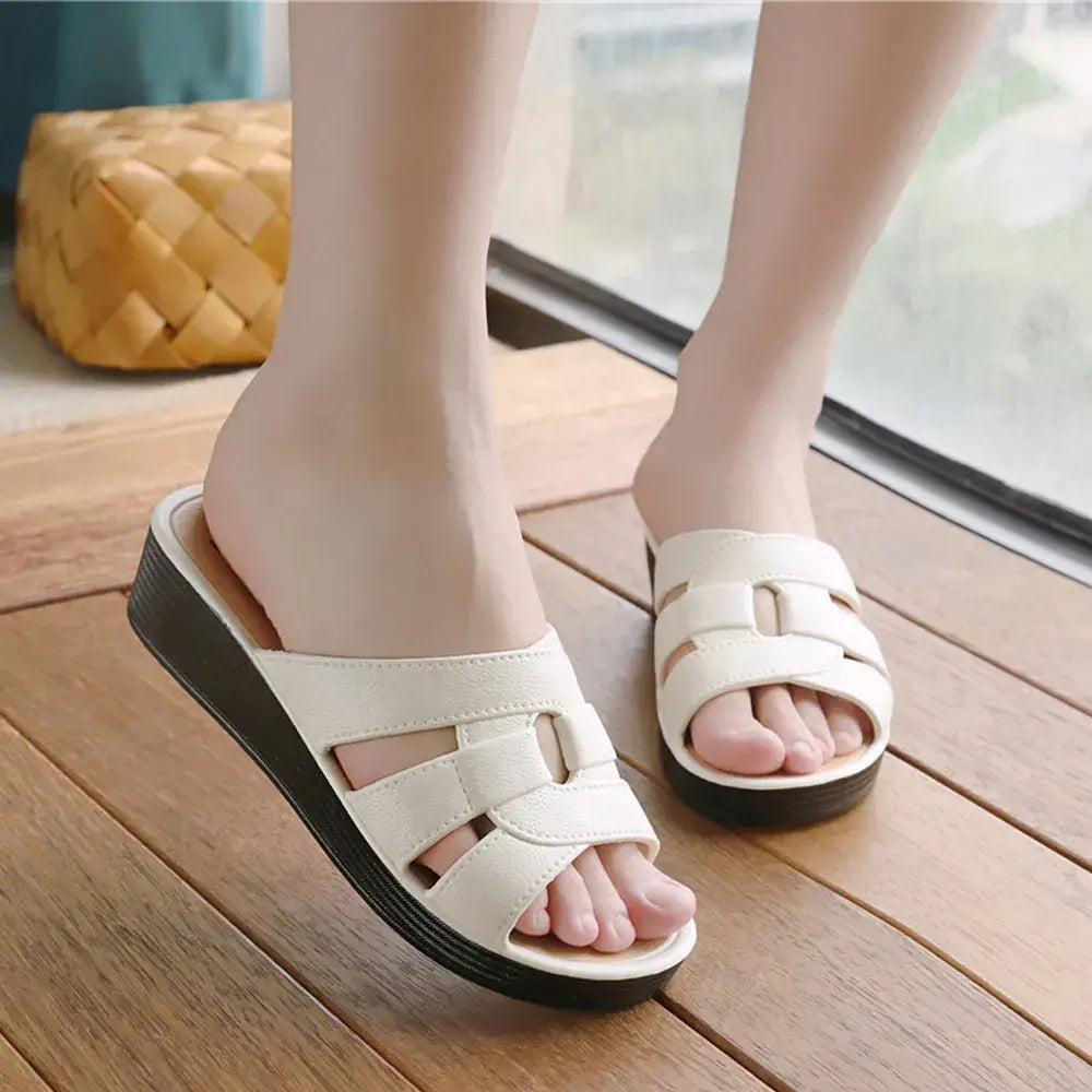 ⏰🔥【Oferta ograniczona czasowo】Eleganckie damskie kapcie wykonane z miękkiej skóry zapewniającej najwyższy komfort
