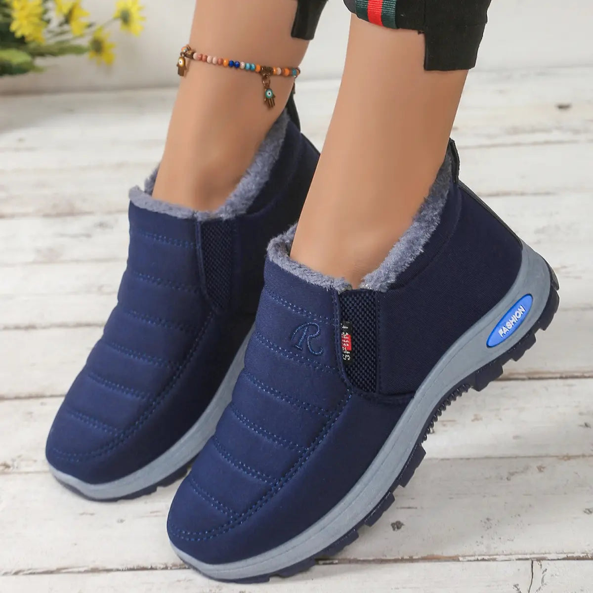 🔥 【Specjalna zniżka 50%】【35–48】 👢 Zimowe buty unisex z ocieplającym pluszowym podszyciem – ciepłe, wygodne i antypoślizgowe na chłodne dni