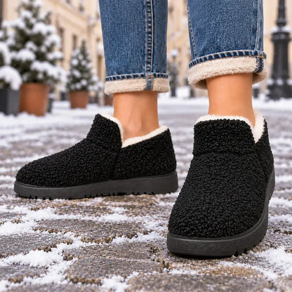 🔥🛒【35-41】 Płaskie, ciepłe śniegowce wyściełane wełną i aksamitem – antypoślizgowe, przytulne i wygodne – idealne na zimę!